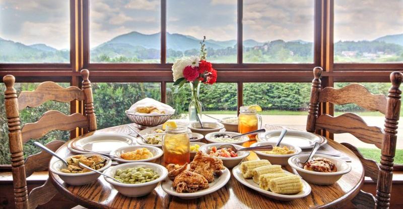 Georgia Chicken-Fried Steaks That Bring Back Sunday Memories - Decor Hint The Dillard House – Dillard