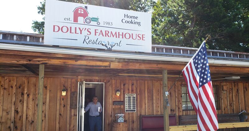 Georgia Chicken-Fried Steaks That Bring Back Sunday Memories - Decor Hint Dolly's Farmhouse Restaurant – Austell