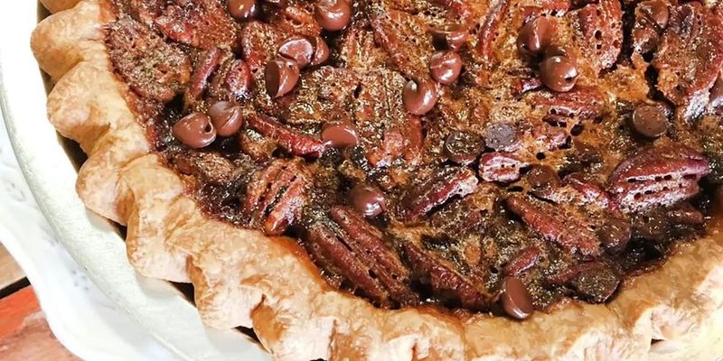 The Virginia Sweet Potato Pie Everyone's Talking About - Decor Hint A Pie Like No Other