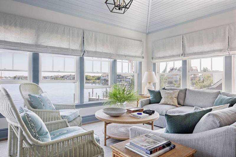 These New Jersey Living Room Designs Are Proof That Style Is Back In Full Swing - Decor Hint Coastal Charm Meets Modern Elegance