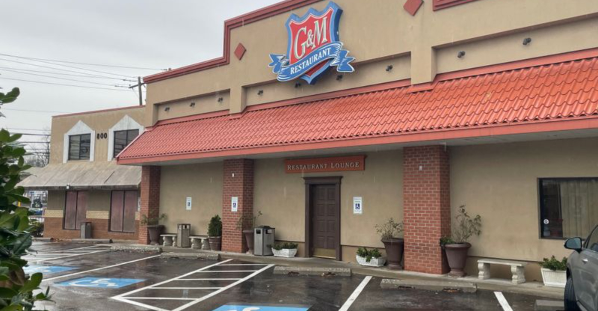 This Coastal Maryland Diner Sets The Standard For Friday Night Fish - Decor Hint