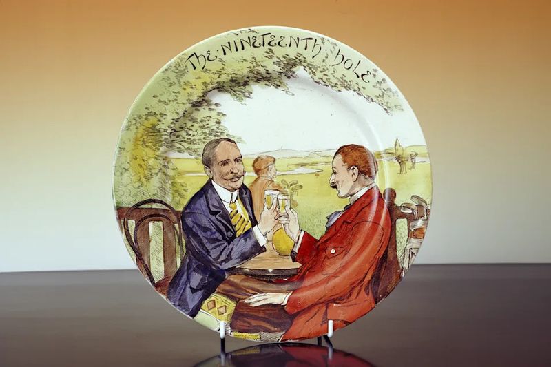 17 New York Collectibles Market Shifting – 7 Items Already Losing Serious Value - Decor Hint Norman Rockwell Collector Plates