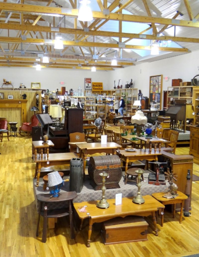 Antiques Marketplace – Putnam