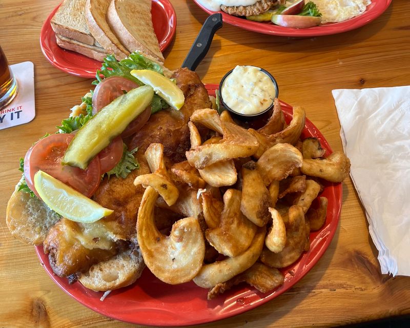 12 Small-Town Minnesota Breakfast Spots Worth A Road Trip - Decor Hint Nelson Bros. Restaurant & Bakery