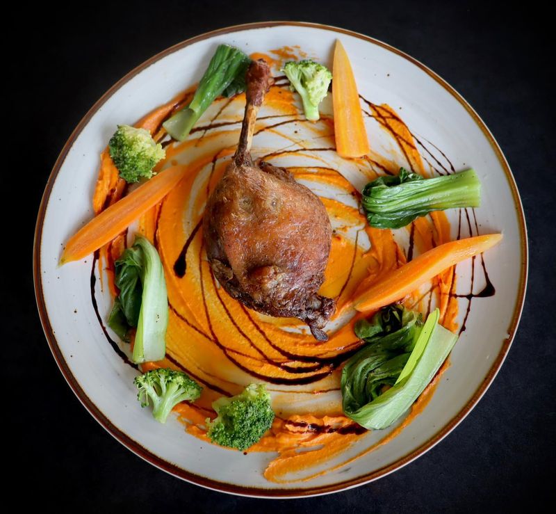 16 Seafood-Packed Florida Buffets Serving Endless Crab Leg Feasts - Decor Hint Grills Seafood Deck & Tiki Bar