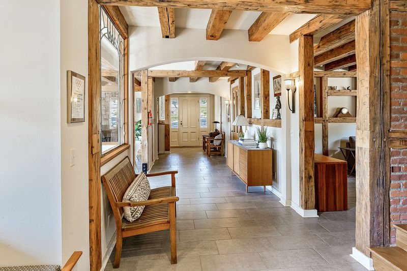 Reclaimed Wood Everywhere