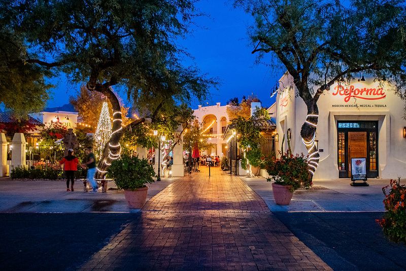 15 Tucson Restaurants Worth Visiting Today - Decor Hint Reforma Modern Mexican