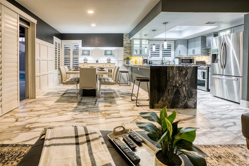 Las Vegas Home Types Facing Potential Price Declines - Decor Hint Vacation Rental Investment Properties