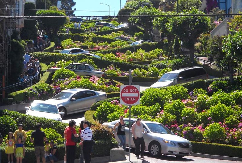18 California Spots Locals Try To Avoid - Decor Hint Lombard Street, San Francisco