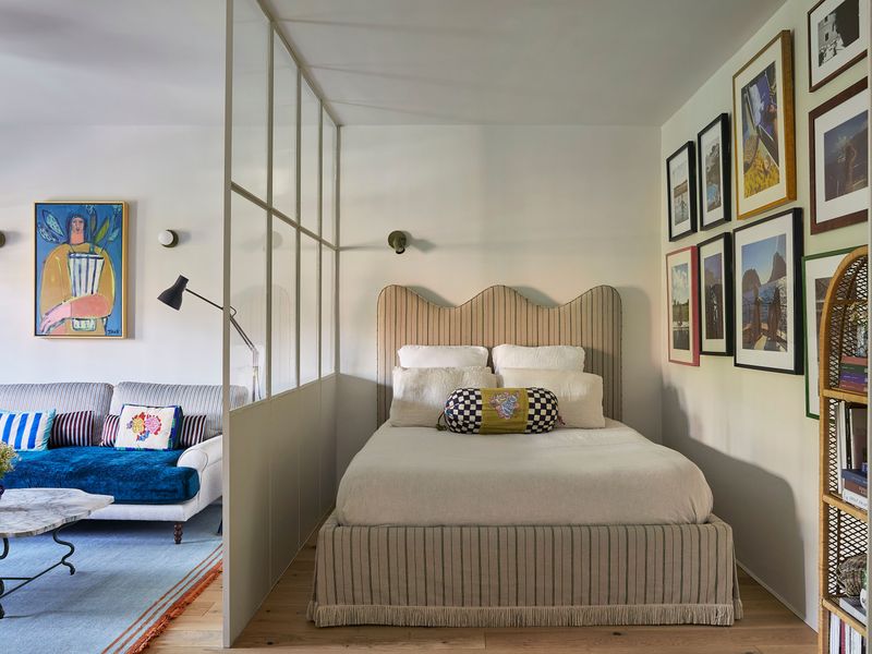 22 Bedroom Traits That Could Make Buyers Hesitant - Decor Hint Overly Personalized Spaces