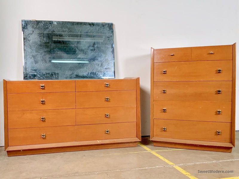 Blonde Wood Bedroom Suites