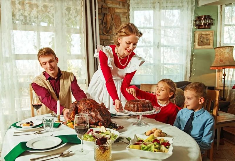 17 Michigan Dinner Table Rules From The 1960s That Would Surprise Kids Today - Decor Hint No Complaining About the Food Served