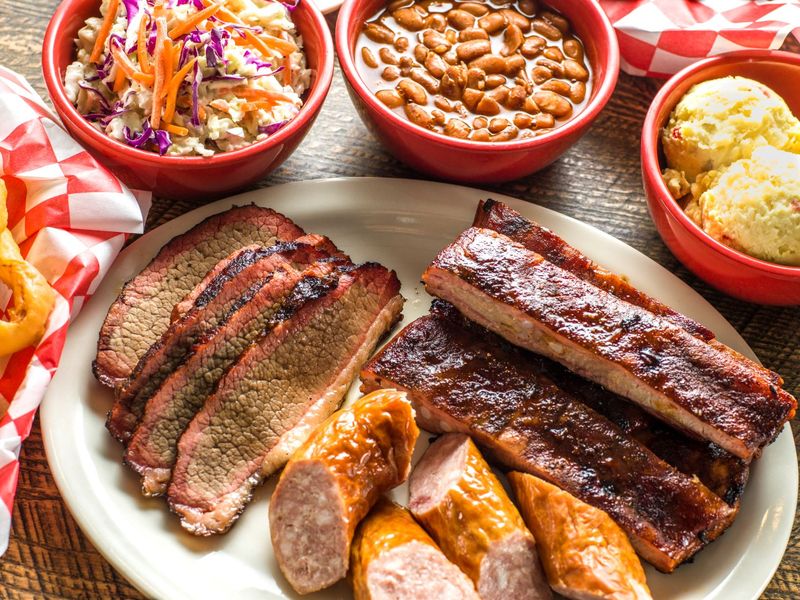 Texas Gas-Station BBQ Joints Locals Say Serve The State's Best Brisket - Decor Hint Classic Texas Side Dishes