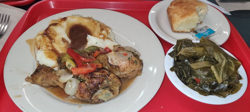 Locals Guard This South Carolina Soul Food Restaurant Jealously - Decor Hint Cash And Cards Both Welcome