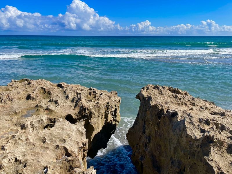 Blowing Rocks Preserve