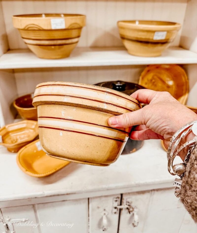 16 Must-Know Georgia Collectibles Gaining Popularity And Big Bucks - Decor Hint Ceramic Mixing Bowls