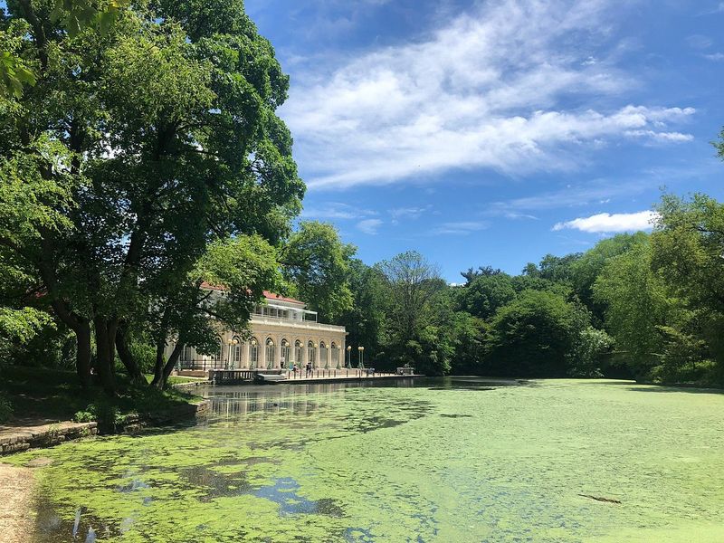 Explore Prospect Park In Brooklyn