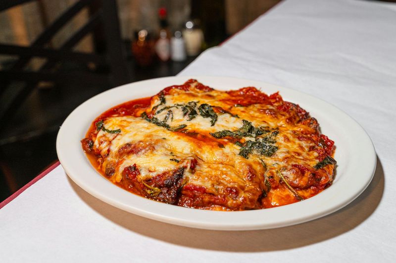 10 Illinois Pasta Restaurants Still Making Italian Classics The Traditional Way - Decor Hint La Scarola