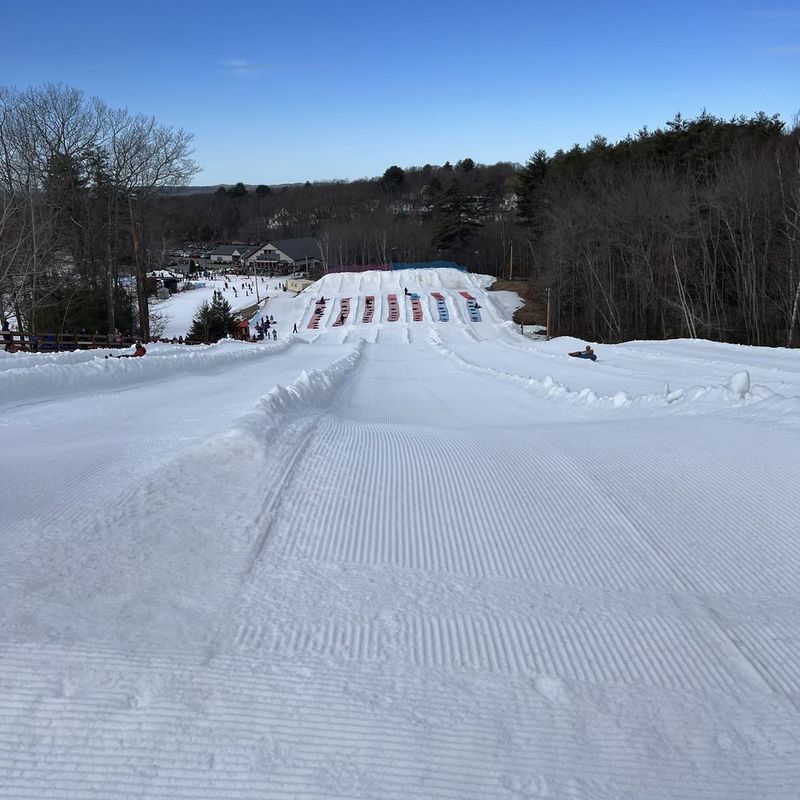 12 New England Spots Perfect For Snow Tubing - Decor Hint Mount Sunapee - Newbury, New Hampshire