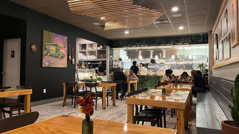 Abstrakt Filipino Essence