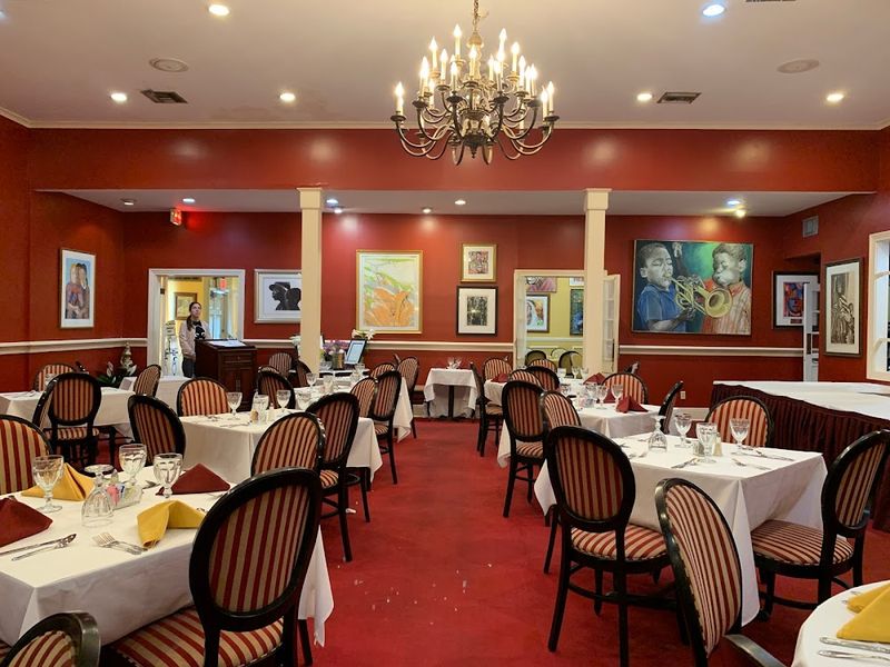 Historic Dining Room Atmosphere