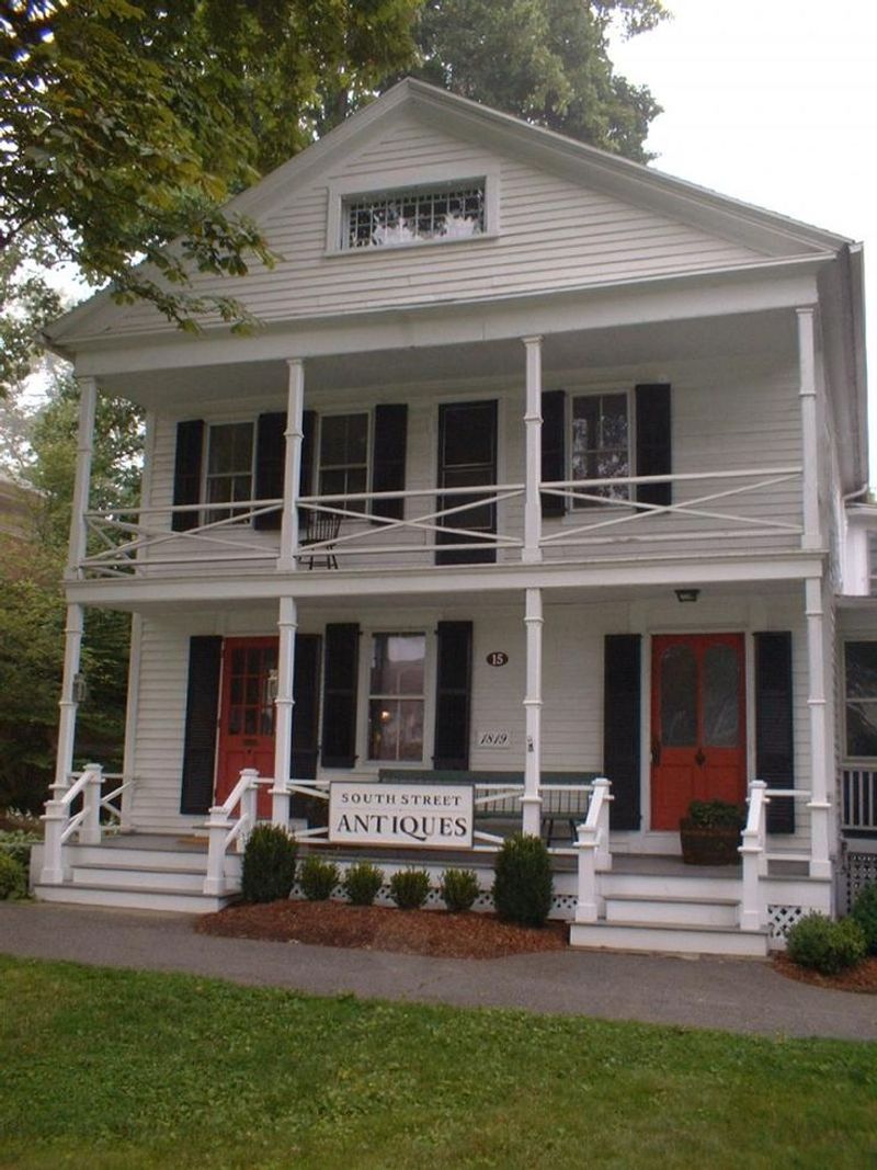 South Street Antiques – Litchfield