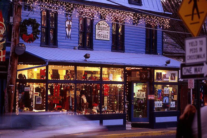 20 Pennsylvania Fall Festivals You'll Want To Experience At Least Once In 2025 - Decor Hint New Hope Holiday Happenings