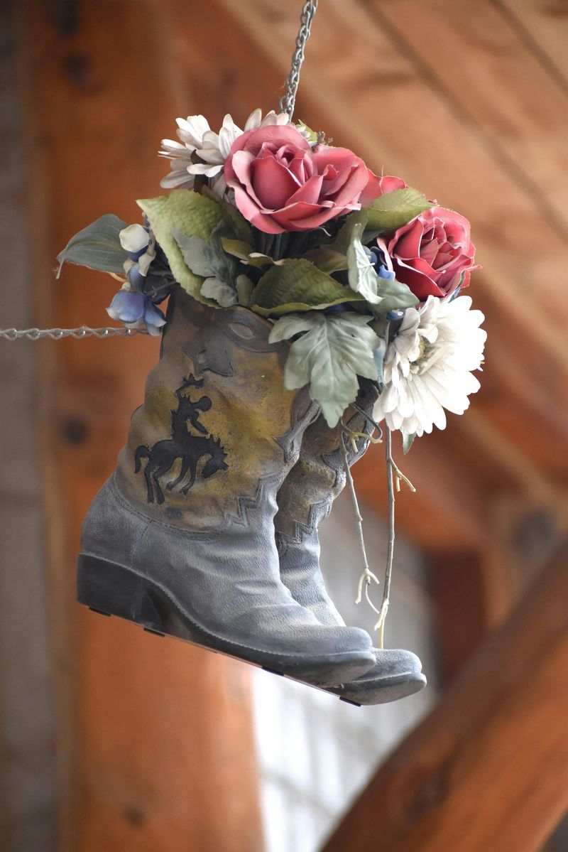 Festive Texas Inspired Décor Ideas And The Secret To A Perfect Christmas Cactus - Decor Hint Boot Planters Repurpose With Creative Flair