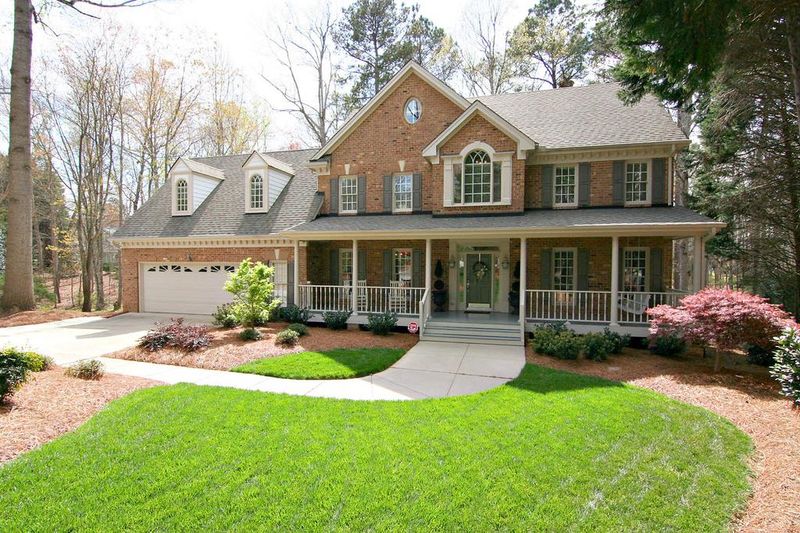 North Carolina's 25 Most Expensive Neighborhoods To Buy A Home In 2025 - Decor Hint Macgregor West (Cary)
