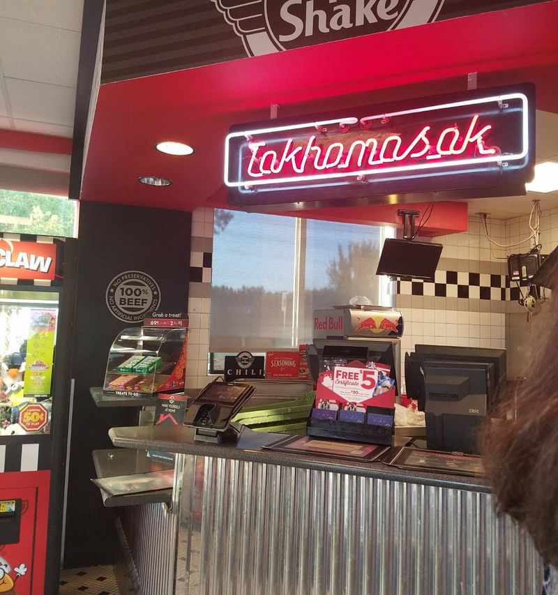 Newnan's Steak 'n Shake Gets A Facelift, But Its Classic Menu Still Shines - Decor Hint Operating Hours That Actually Work For Night Owls