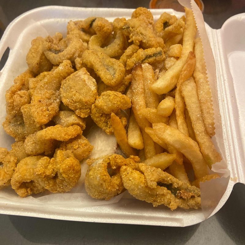 Wisconsin Catfish Hideaways Serving Crunchy, Golden Perfection - Decor Hint JJ Fish & Chicken, Milwaukee