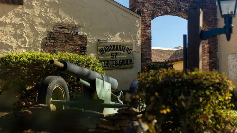 Georgia Pork Tenderloin Sandwiches Worth Every Bite - Decor Hint The 57th Fighter Group Restaurant – Atlanta