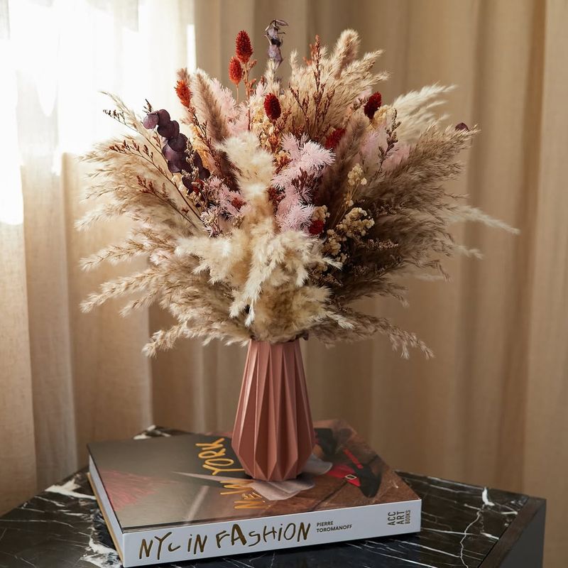Cozy Thanksgiving Decorating Trends Taking Over New York Homes In 2025 - Decor Hint Dried Floral Arrangements