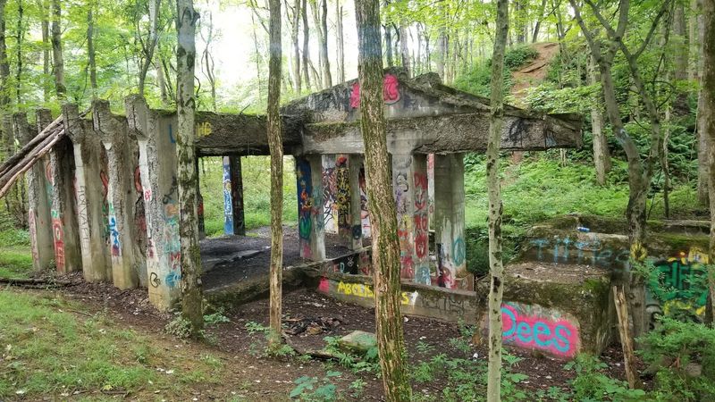 15 Forgotten Pennsylvania Towns That Tell Haunting Stories Of The Past - Decor Hint Scotia: The Mine That Exploded