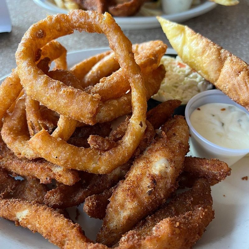 You Haven't Really Eaten In Illinois Until You've Tried These 15 Fish Fries - Decor Hint Gene's Sausage Shop & Delicatessen - Chicago