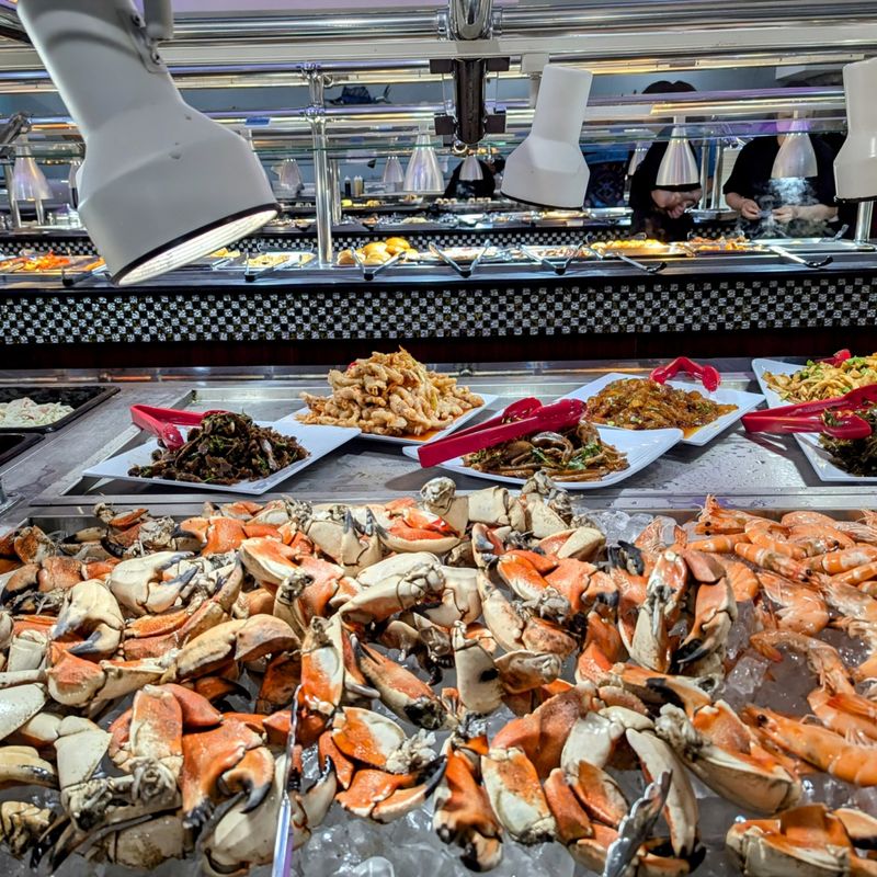 All-You-Can-Eat Virginia Spots Where Southern Flavor Reigns - Decor Hint Ocean Grill Buffet