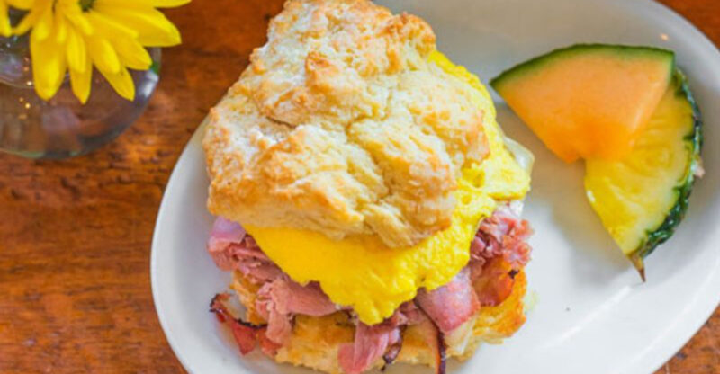 10 Off-The-Radar Minnesota Eateries Always Packed With Diners