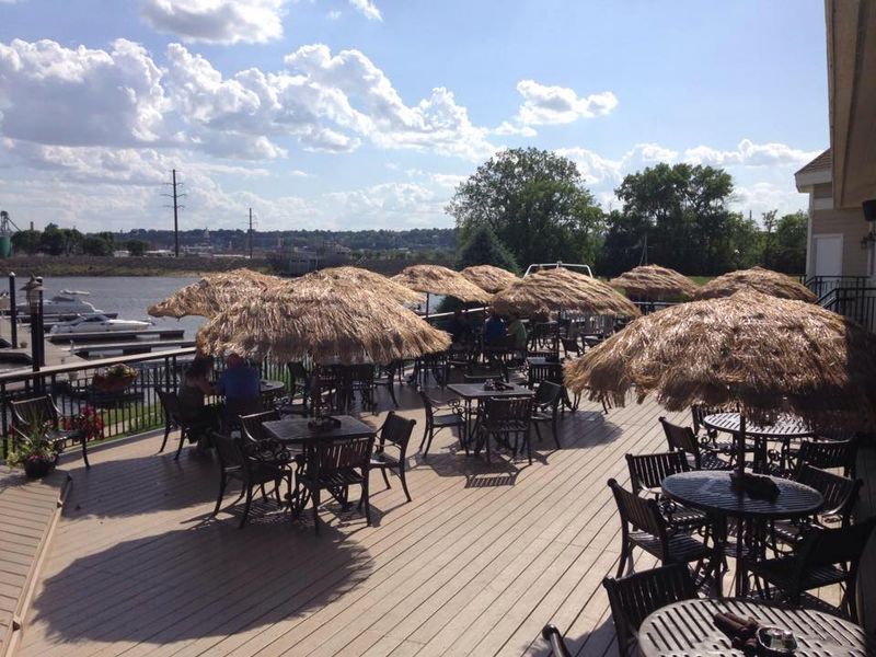 11 Iowa Fish Fry Taverns Locals Swear By For The Perfect Friday Tradition - Decor Hint Catfish Charlie's