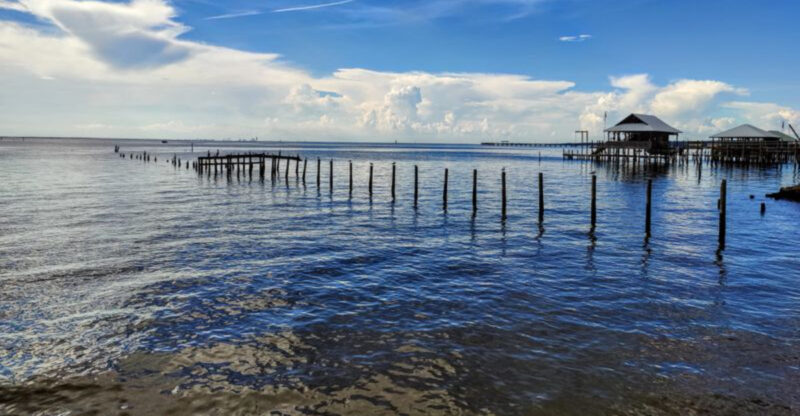 12 Alabama Beach Towns That Get Overrun By Tourists Every Summer (According To Locals)