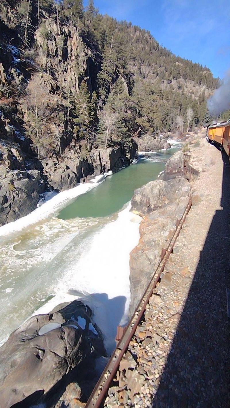 12 Magical Ways To Enjoy Colorado's Cascade Canyon Winter Train Ride - Decor Hint Scenic Train Ride Through Animas River Valley