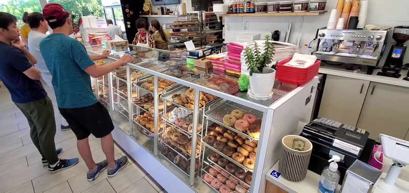 13 California Doughnut Shops That Consistently Rank Among The Best In America - Decor Hint Rocklin Donuts & Cinnamon