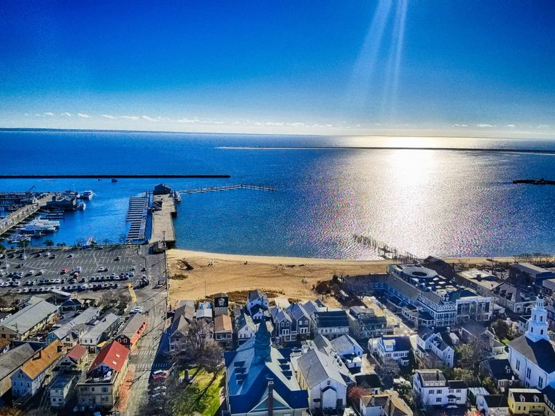 13 Must-Visit Coastal Towns In Massachusetts That Draw Crowds Every Summer - Decor Hint Provincetown