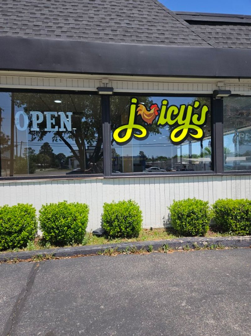 Juicy House Of Ribs And Soulfood