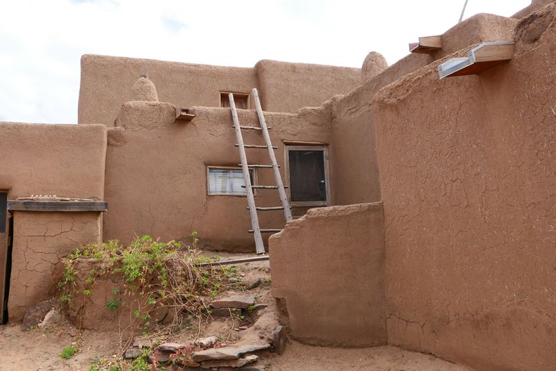 14 Home Features In New Mexico That Could Be Breaking Current Regulations - Decor Hint Traditional Adobe Construction