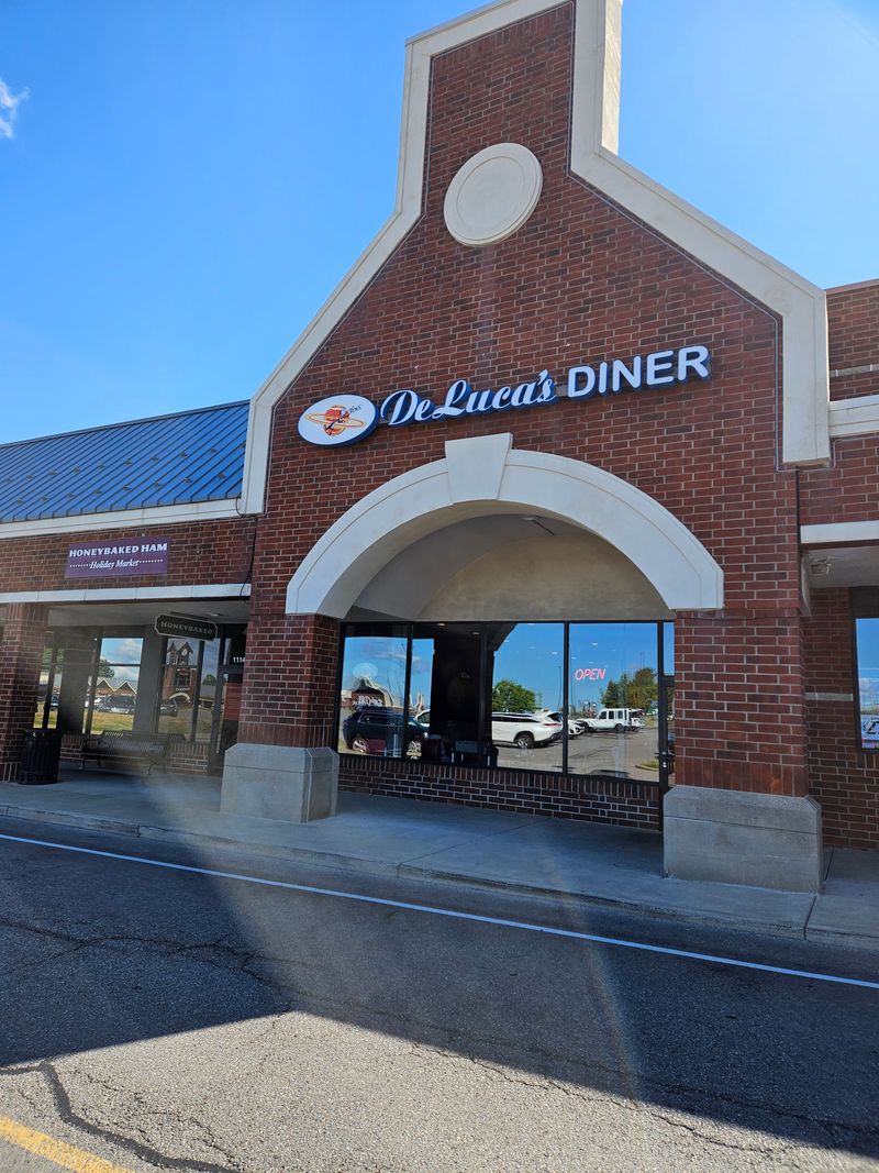 14 Pennsylvania Spots Serving Classic Dishes Without Breaking The Bank - Decor Hint DeLuca’s Diner