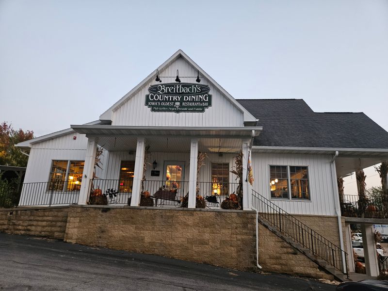 14 Secret Iowa Restaurants That Locals Keep To Themselves - Decor Hint Breitbach's Country Dining