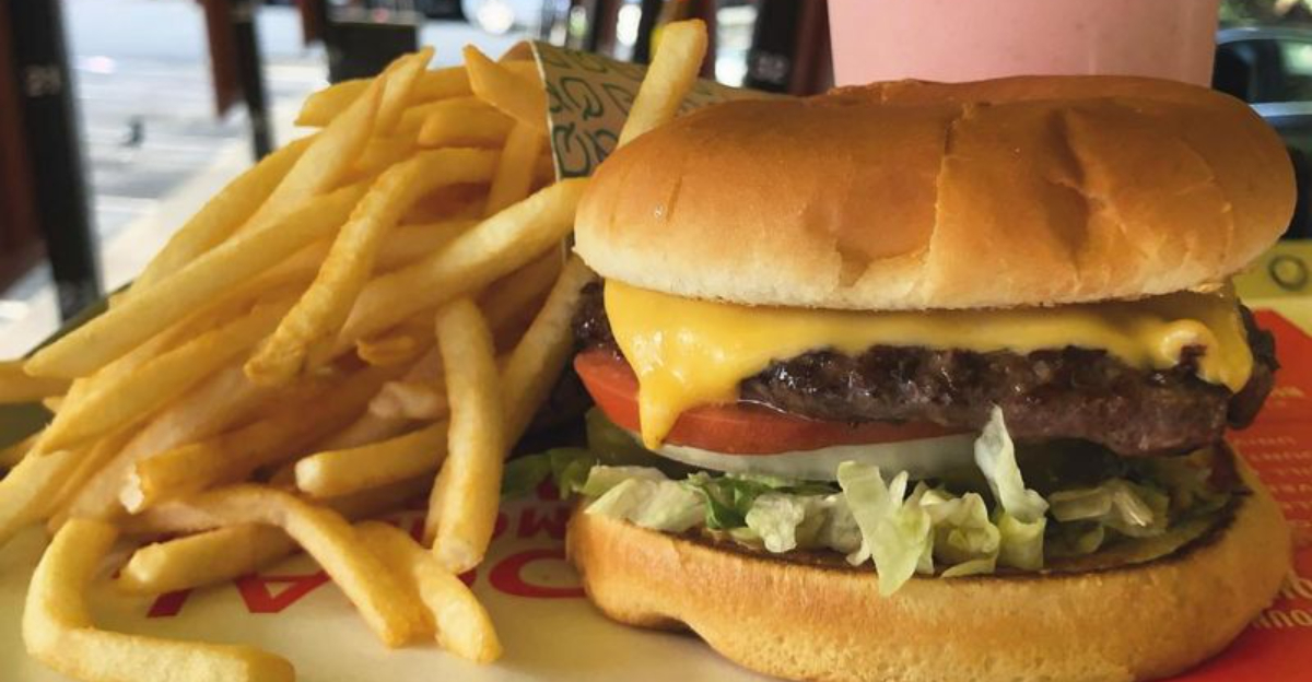 14 Washington Drive In Burger Joints Keeping Retro Flavor Alive - Decor Hint