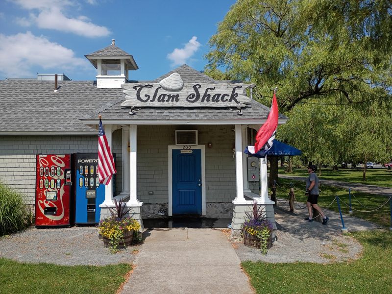 Clam Shack Salem