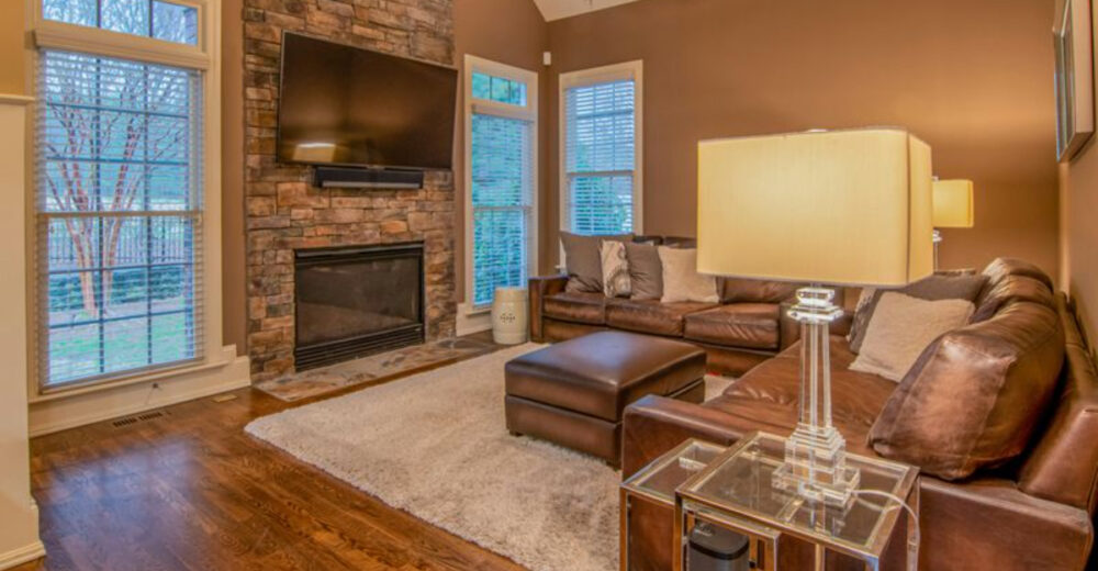 18 Illinois Winter Decor Trends Bringing Cozy Layers Back Into Midwest Homes - Decor Hint