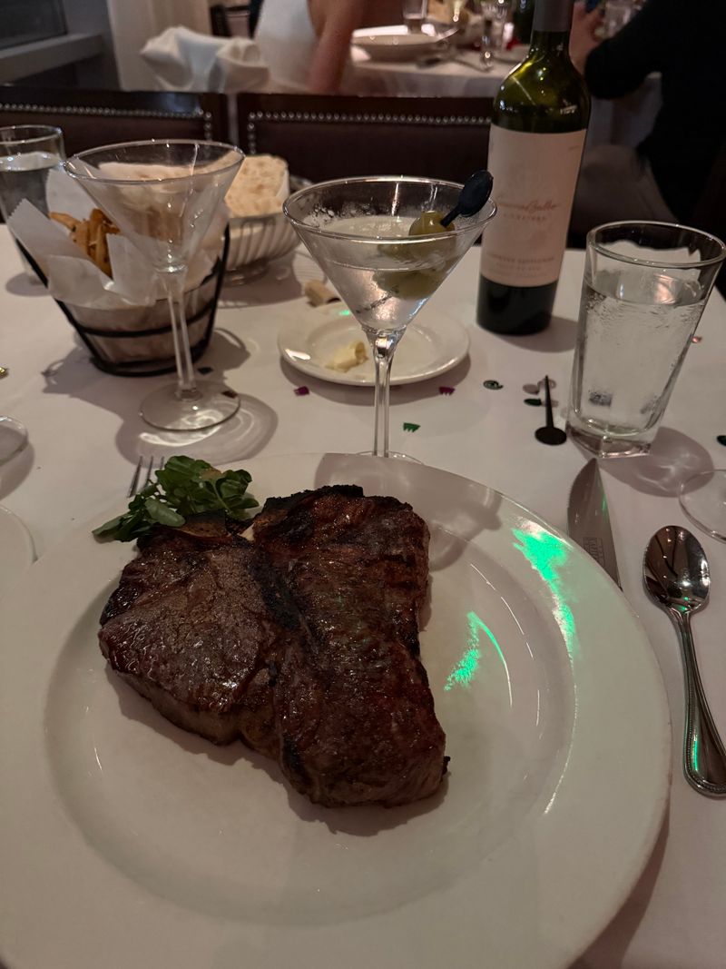 Rhode Island Steakhouses Known For Perfectly Aged, Expertly Seared Cuts - Decor Hint The Capital Grille